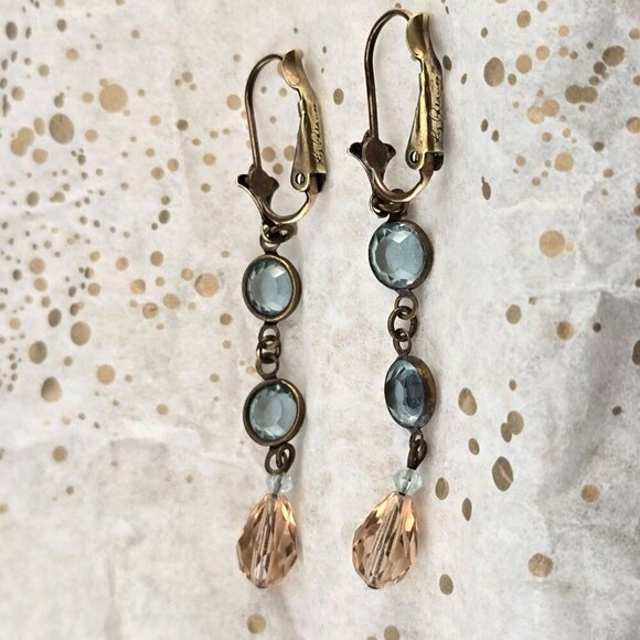 Vintage Liz Palacios Gold Tone Blue & Peach Swarovski Dangle Earrings Lever-back - Picture 2 of 9